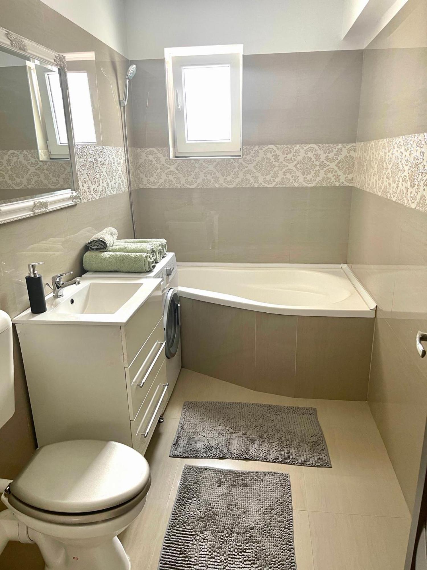 Westcity Apartment Cluj-Napoca